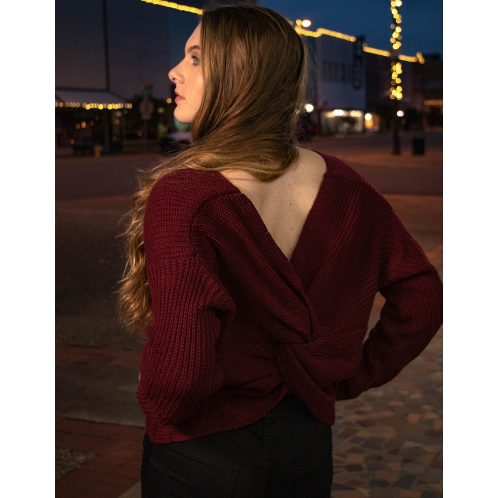 ⬇️ $49 Gray V Neck Twisted Knot Back Sweater Gray - Picture 7 of 8